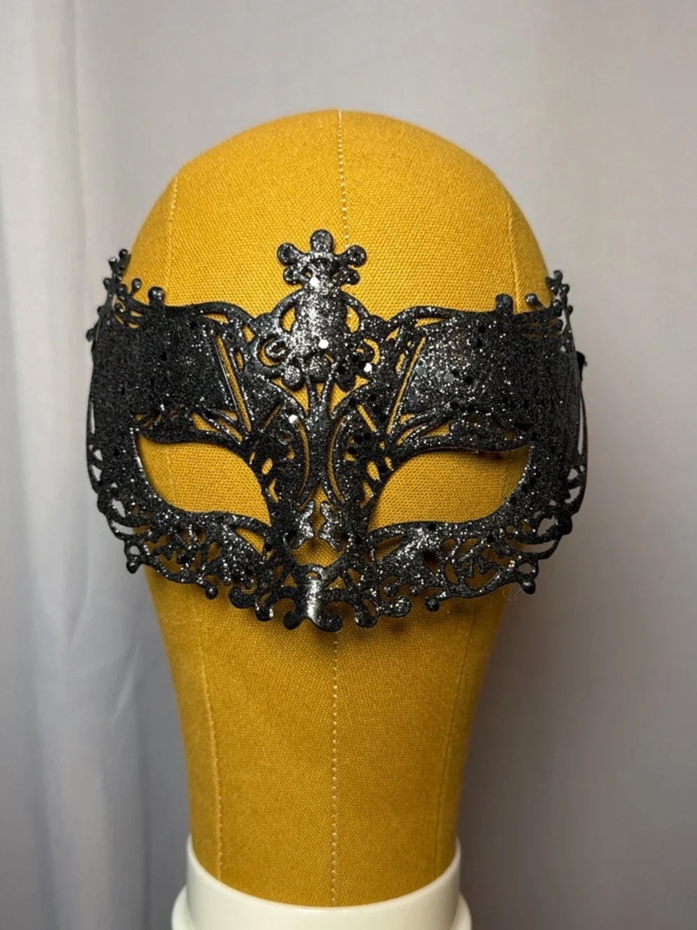 Silver Glitter Lace Masquerade Mask